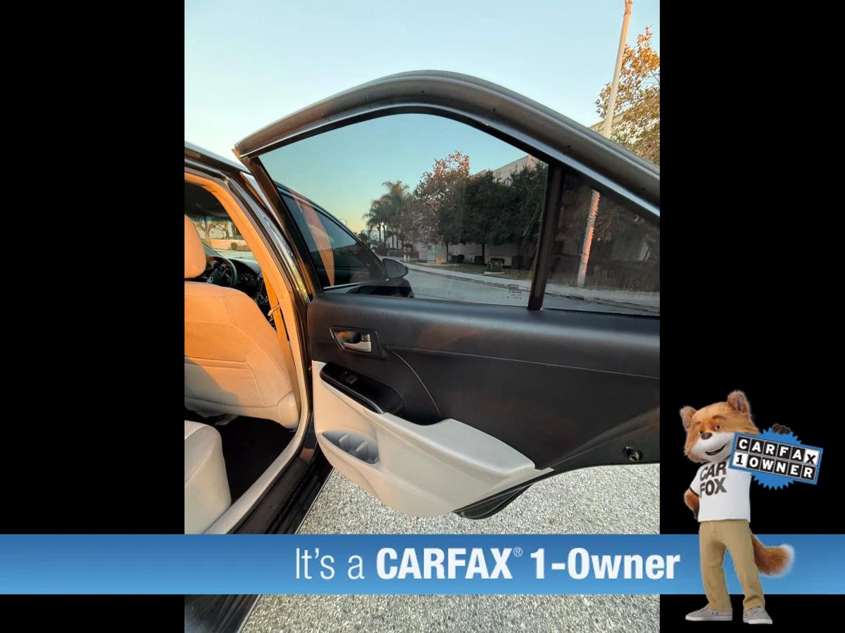 Used 2014 Toyota Camry LE FWD image 21