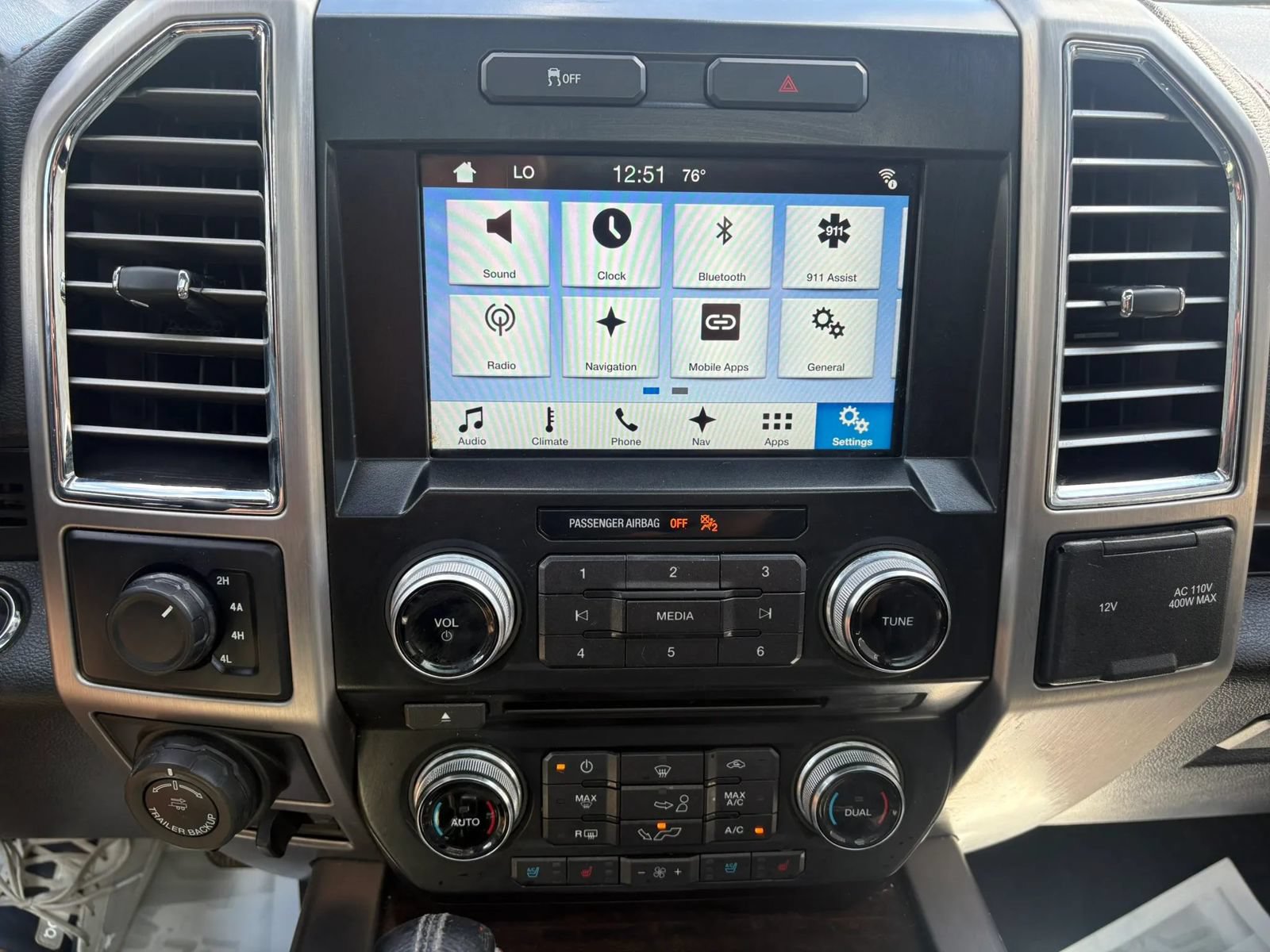 Used 2016 Ford F150 Platinum w/ Trailer Tow Package AWD/4WD image 12