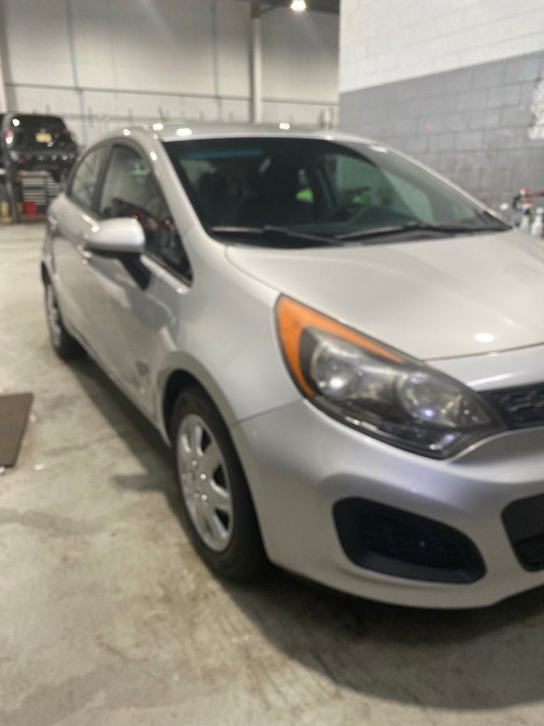 Used 2015 Kia Rio LX FWD image 2