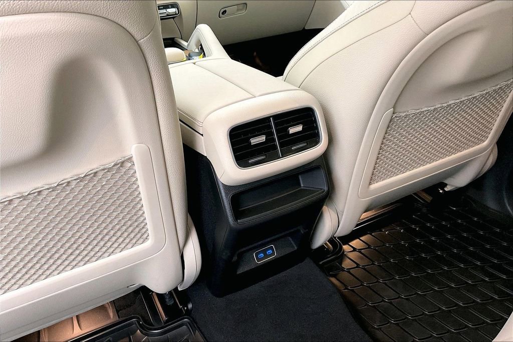 Used 2025 Mercedes-Benz GLE 580 4MATIC image 32