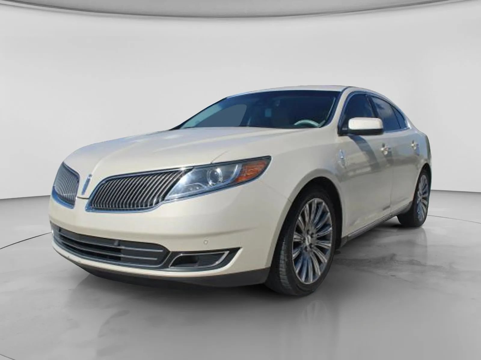 Used 2014 Lincoln MKS w/ Equipment Group 101A FWD image 3