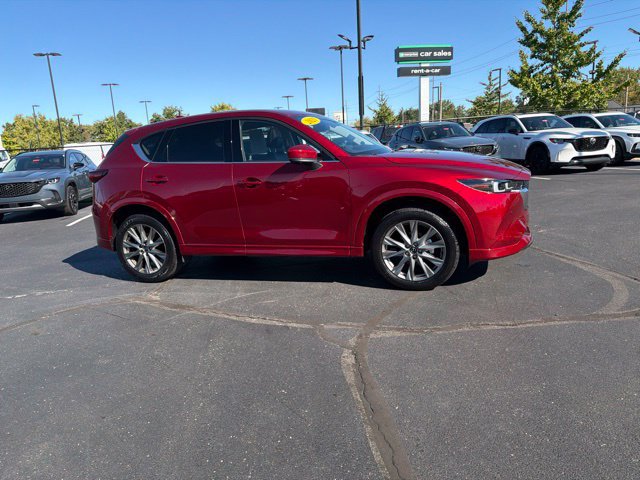 Used 2025 MAZDA CX-5 AWD 2.5 S w/ Premium Plus Pkg image 4