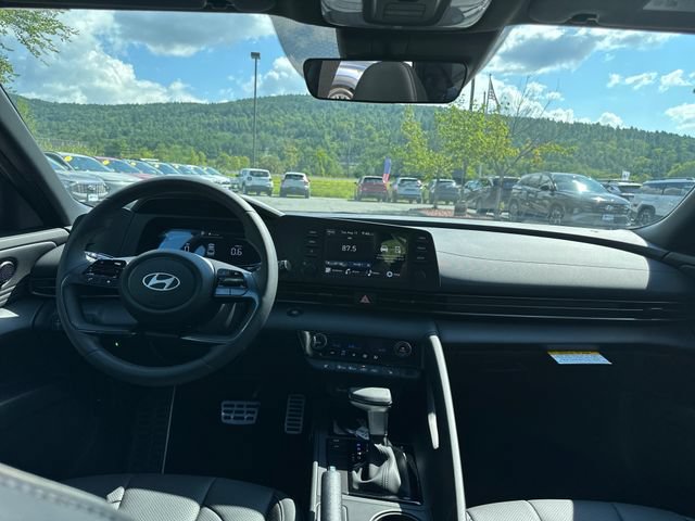 New 2026 Hyundai Elantra SEL Sport FWD image 12
