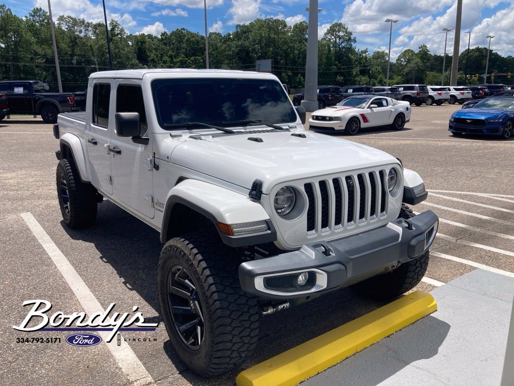 Used 2021 Jeep Gladiator Overland w/ Popular Equipment Package AWD/4WD image 2