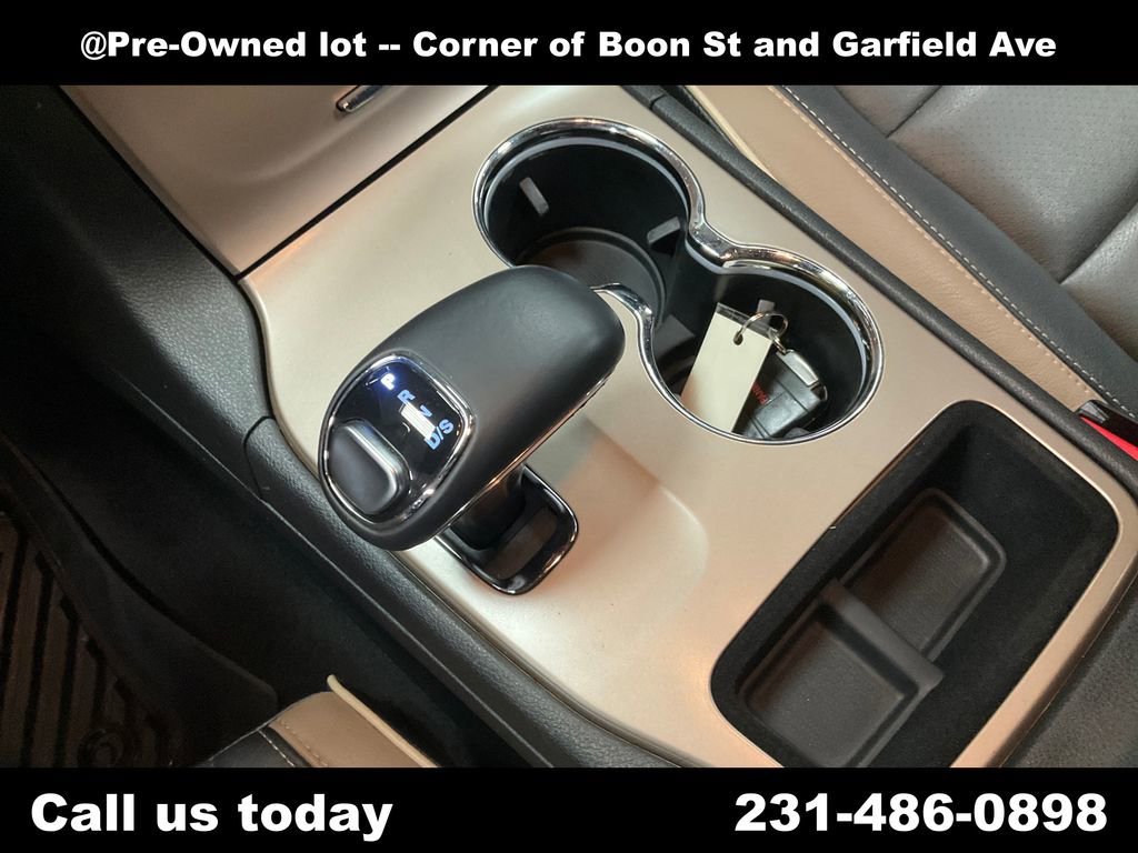 Used 2015 Jeep Grand Cherokee Laredo w/ Quick Order Package 23E AWD/4WD image 24