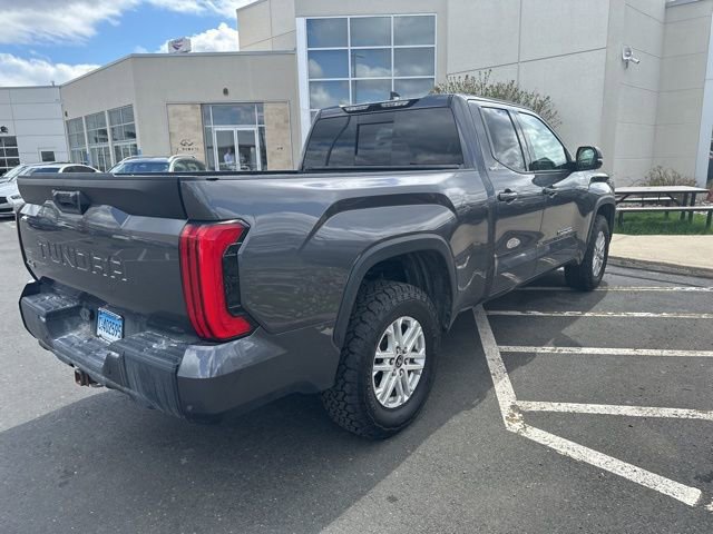 Used 2022 Toyota Tundra SR5 w/ SR5 Premium Package image 9