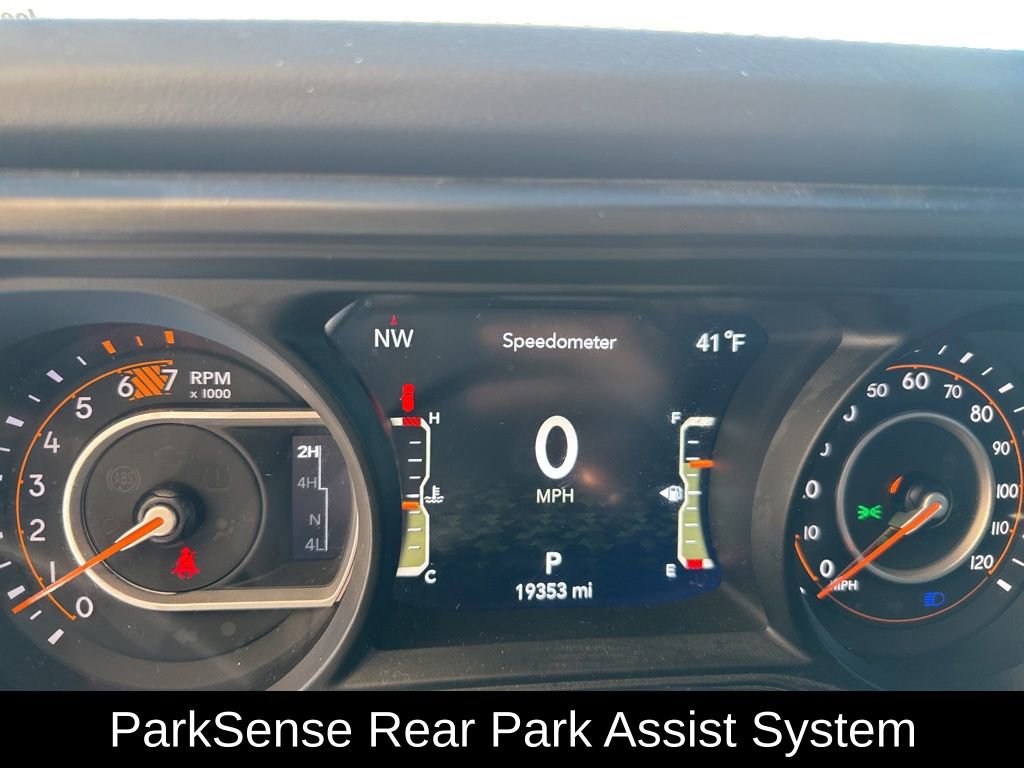 Used 2024 Jeep Wrangler Unlimited Rubicon w/ Safety Group image 8