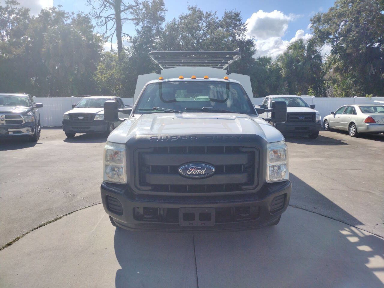 Used 2015 Ford F350 XL image 3