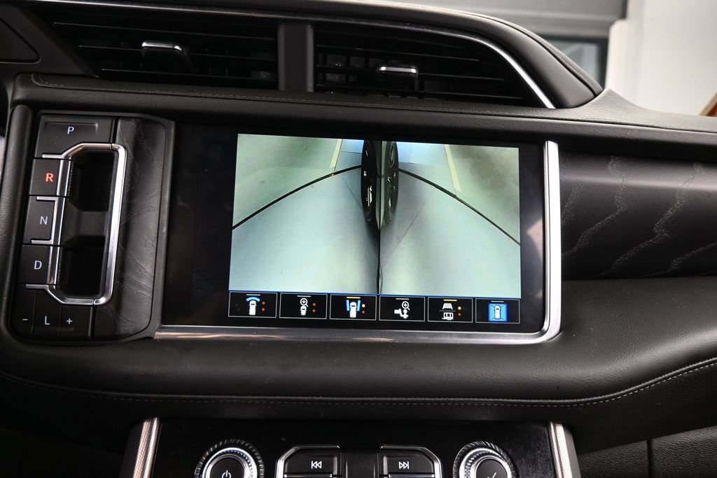 Used 2024 GMC Yukon XL Denali RWD image 28
