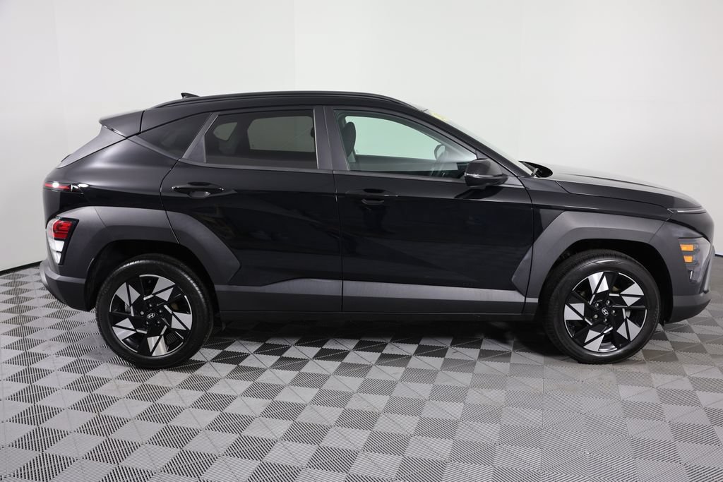 Used 2024 Hyundai Kona SEL w/ Convenience Package AWD/4WD image 9