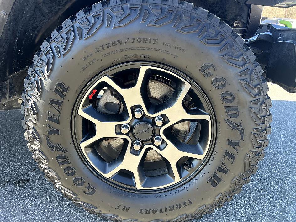 Used 2020 Jeep Gladiator Overland w/ Popular Equipment Package image 12