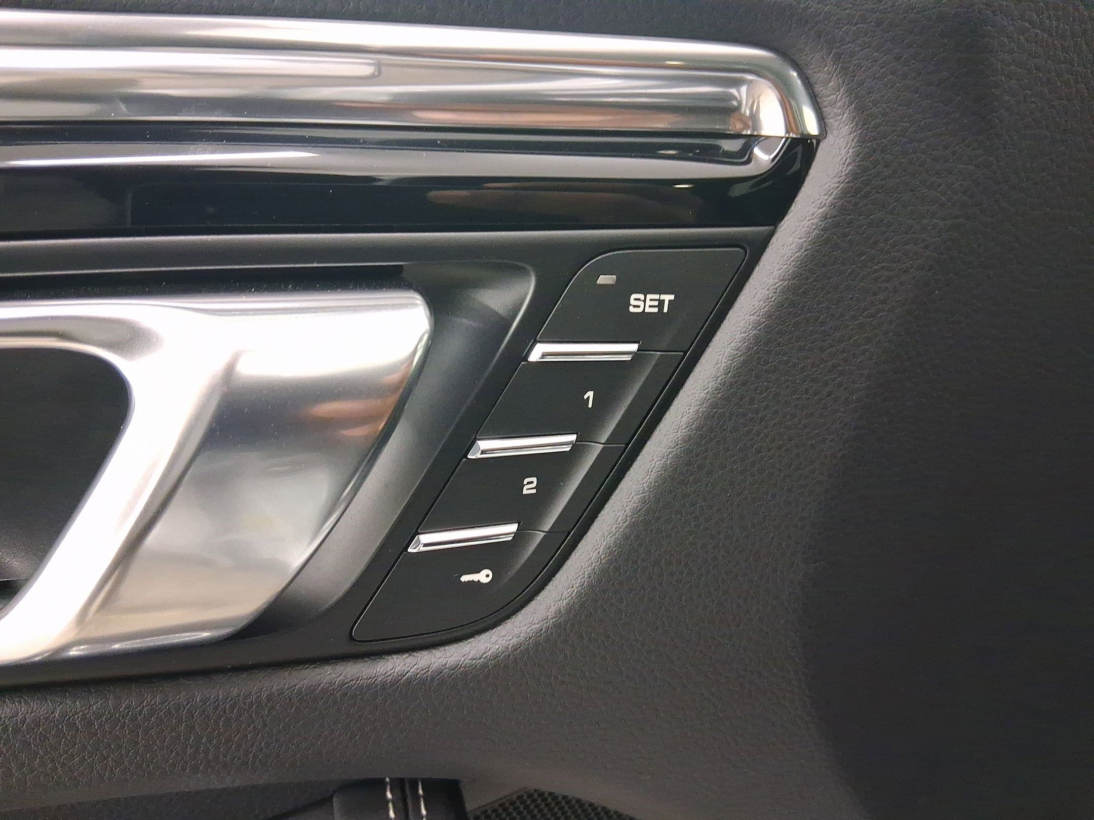 New 2026 Porsche Macan S image 12