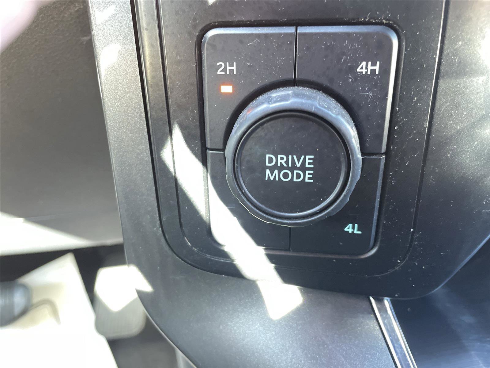 Used 2023 Ford F150 Lariat AWD/4WD image 19