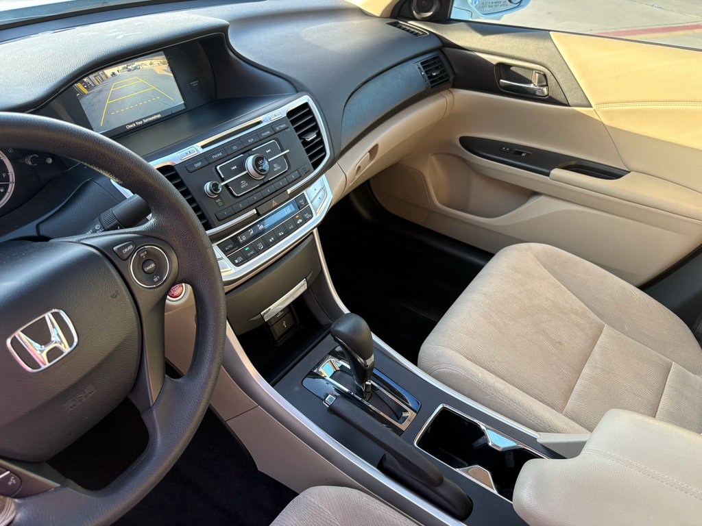 Used 2014 Honda Accord EX image 17