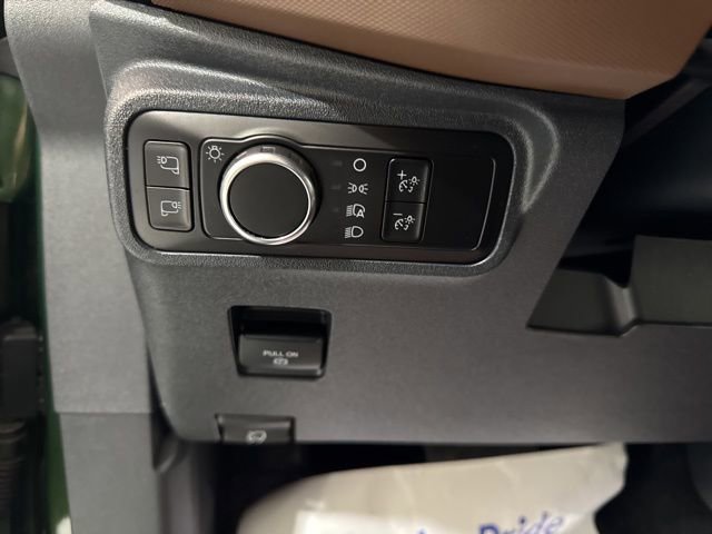 Used 2024 Ford Bronco Outer Banks AWD/4WD image 15