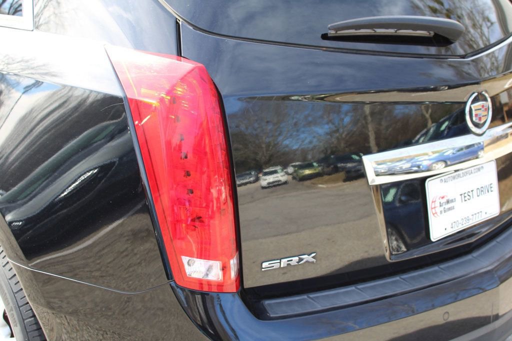 Used 2016 Cadillac SRX Luxury w/ Driver Awareness Package image 19