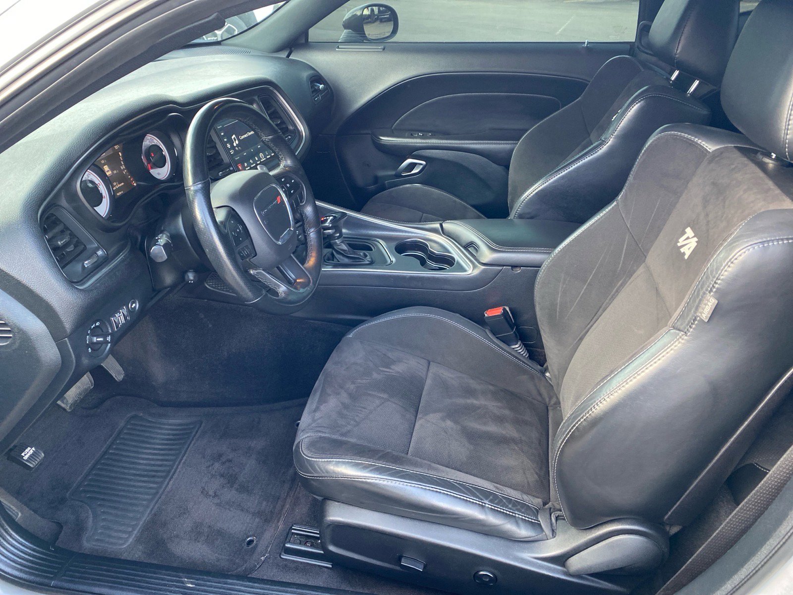 Used 2018 Dodge Challenger T/A image 9