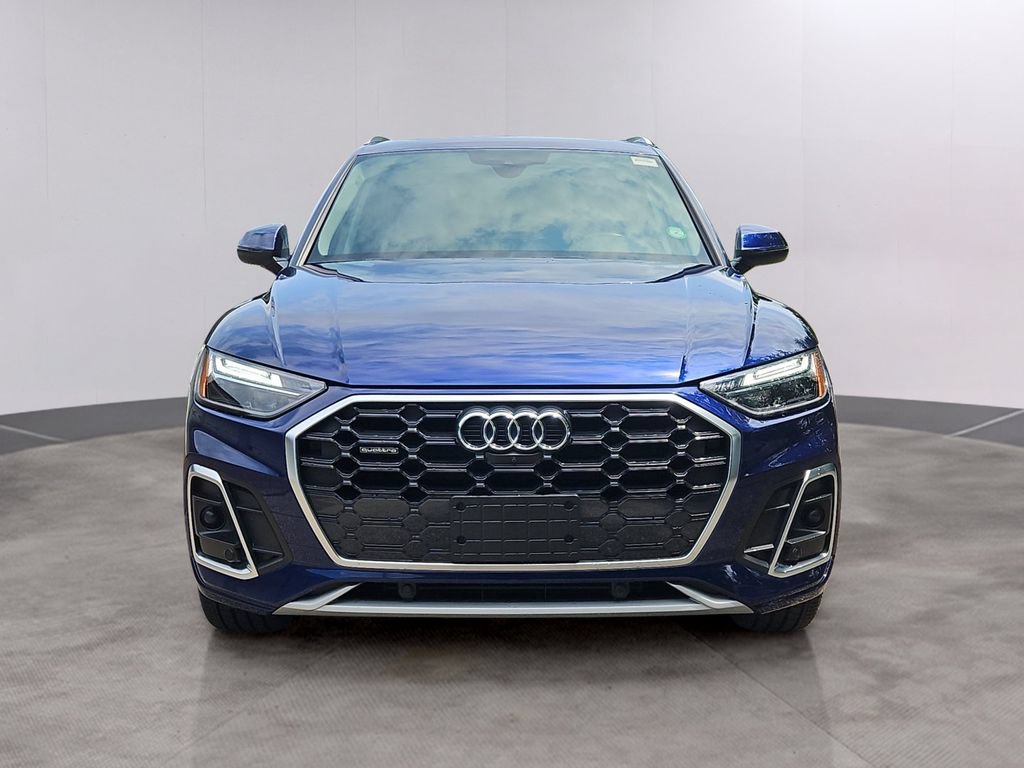 Used 2023 Audi Q5 2.0T Premium Plus w/ Premium Plus Package AWD/4WD image 2