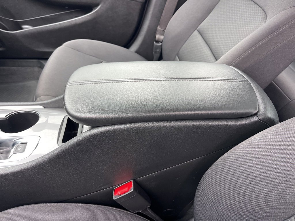 Used 2024 Chevrolet Malibu LT image 17