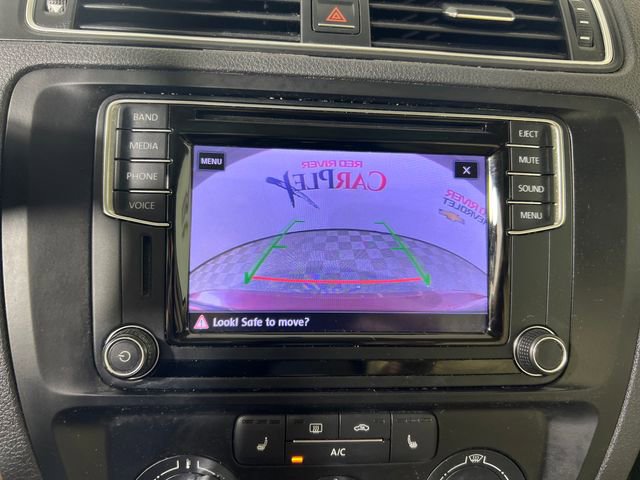 Used 2017 Volkswagen Jetta SE image 19