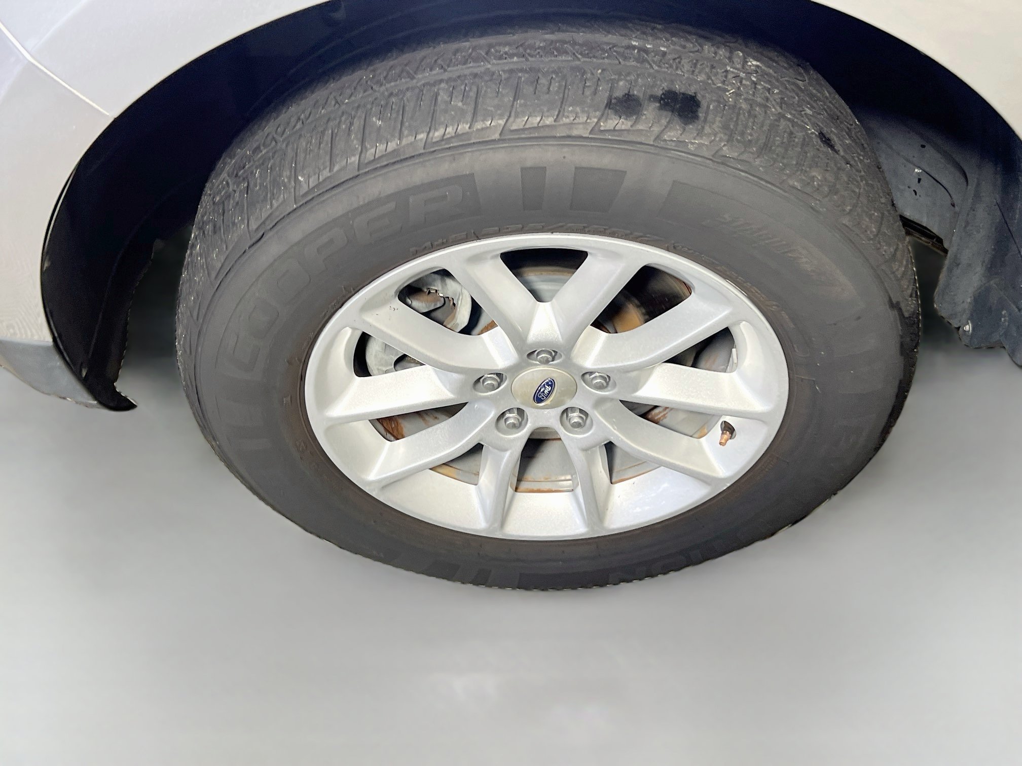 Used 2013 Ford Edge SE FWD image 14