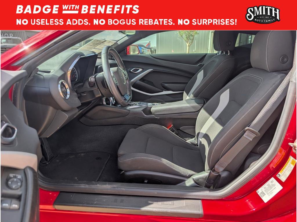 Used 2024 Chevrolet Camaro LT RWD image 10