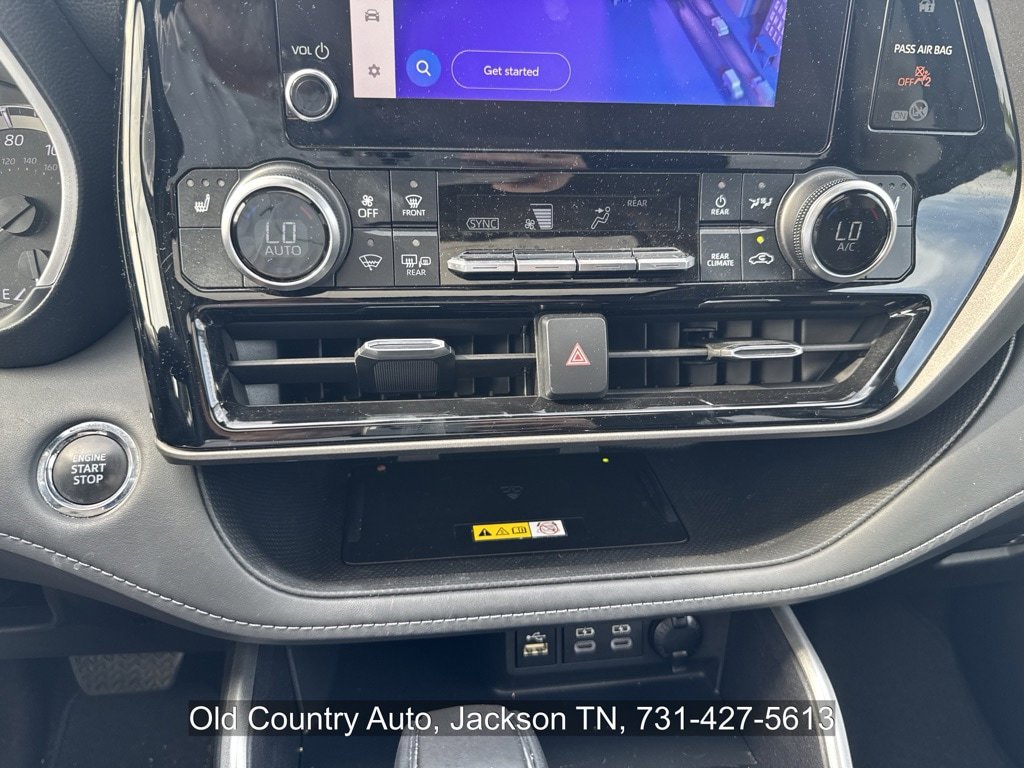 Used 2023 Toyota Highlander XLE FWD image 29