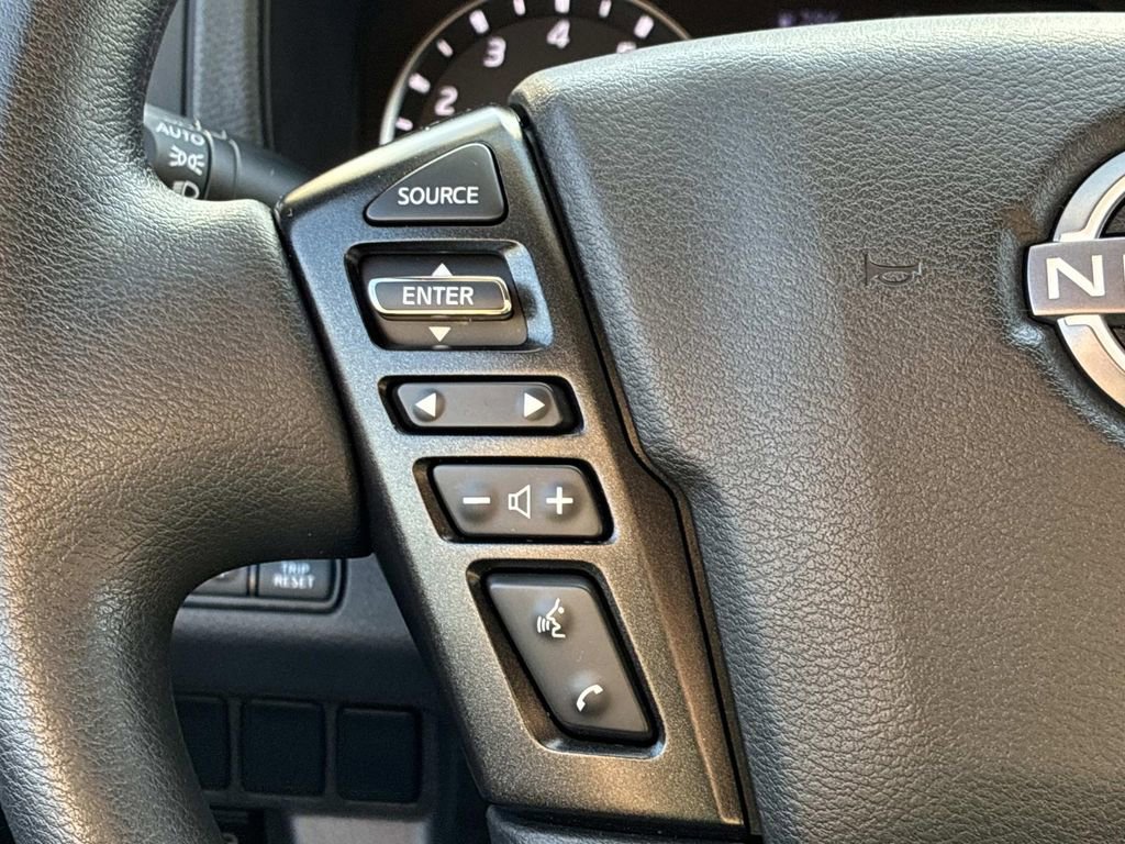 Used 2023 Nissan Frontier SV w/ Tow Package AWD/4WD image 23