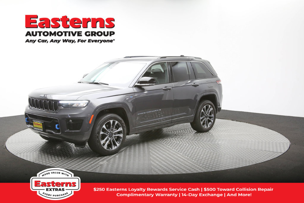 Used 2023 Jeep Grand Cherokee Overland AWD/4WD image 59