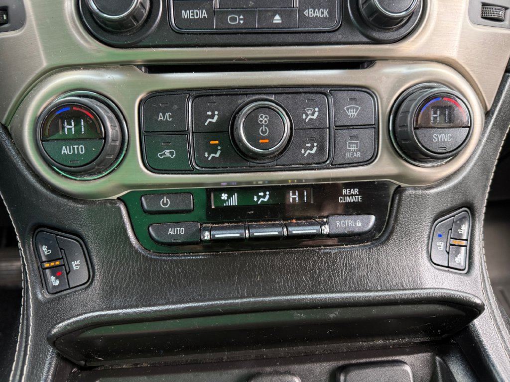 Used 2016 GMC Yukon Denali w/ Open Road Package AWD/4WD image 28