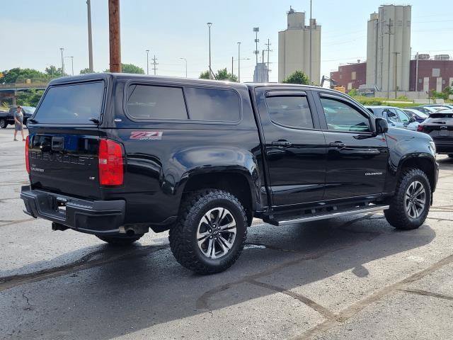 Used 2022 Chevrolet Colorado Z71 AWD/4WD image 2
