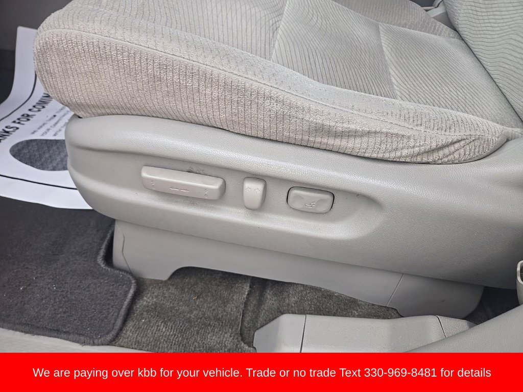 Used 2011 Honda Odyssey EX image 10
