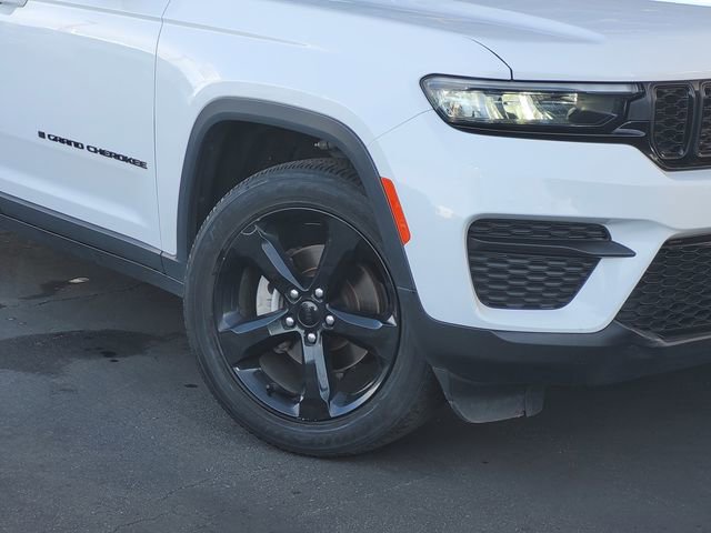 Certified 2023 Jeep Grand Cherokee Altitude RWD image 3