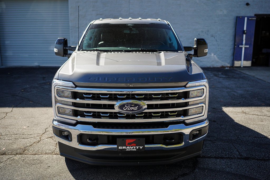 Used 2025 Ford F350 Lariat image 5