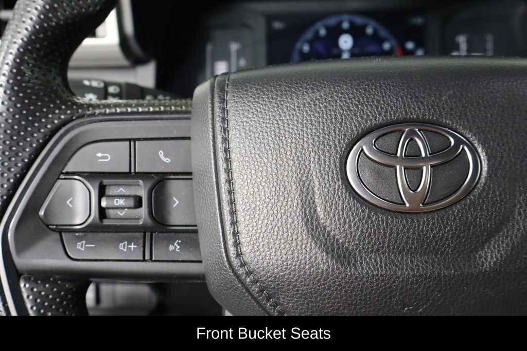 Used 2025 Toyota Tacoma SR5 AWD/4WD image 8