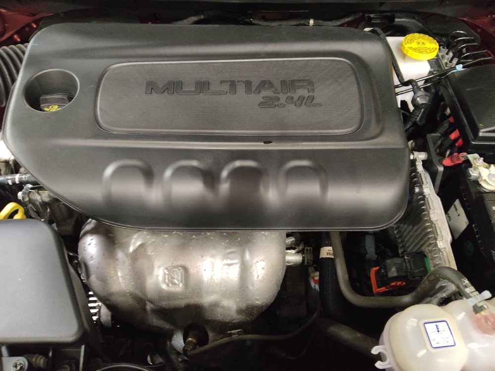 Used 2021 Jeep Cherokee Latitude Plus image 30