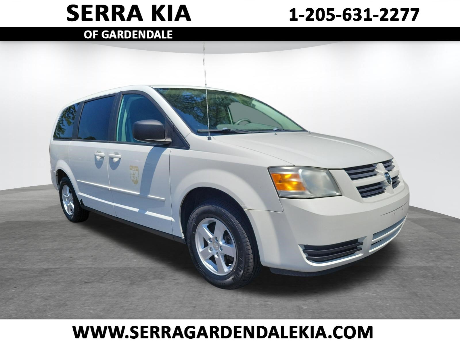 Used 2010 Dodge Grand Caravan SE w/ Popular Equipment Group FWD image 1