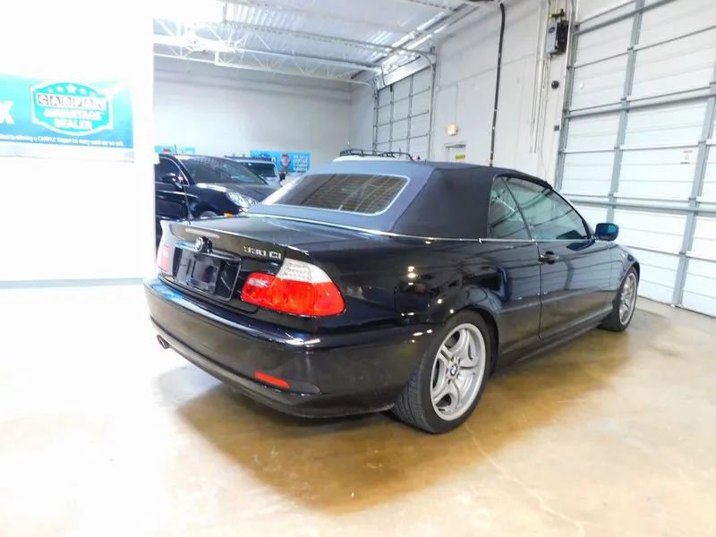 Used 2006 BMW 330Ci Convertible RWD image 2