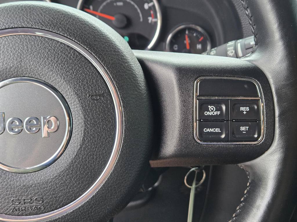 Used 2012 Jeep Wrangler Unlimited Sahara w/ Connectivity Group AWD/4WD image 21