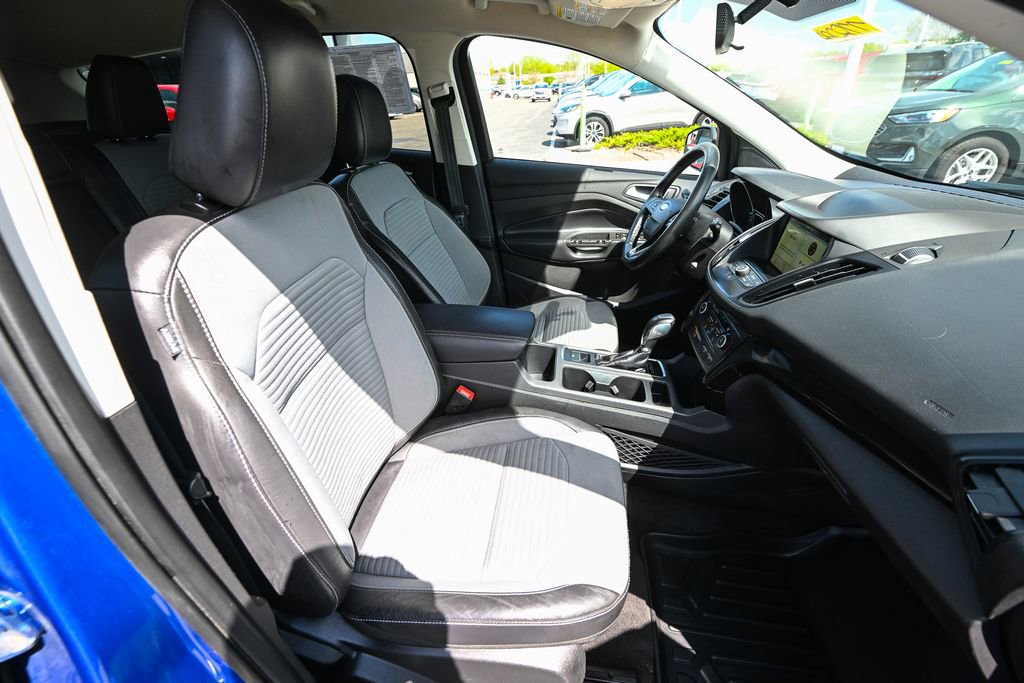 Used 2019 Ford Escape SE FWD image 24