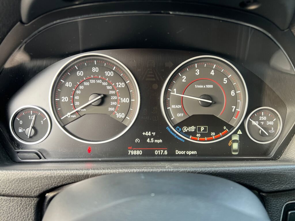 Used 2015 BMW 320i xDrive Sedan image 28