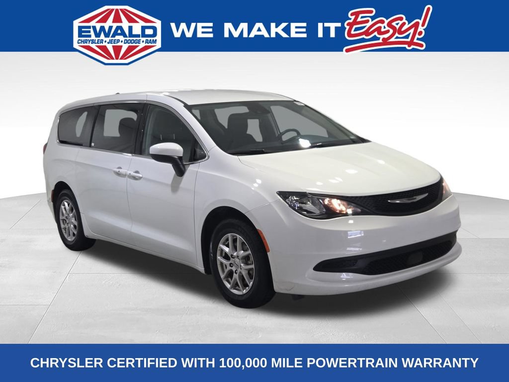Certified 2023 Chrysler Voyager LX FWD image 1