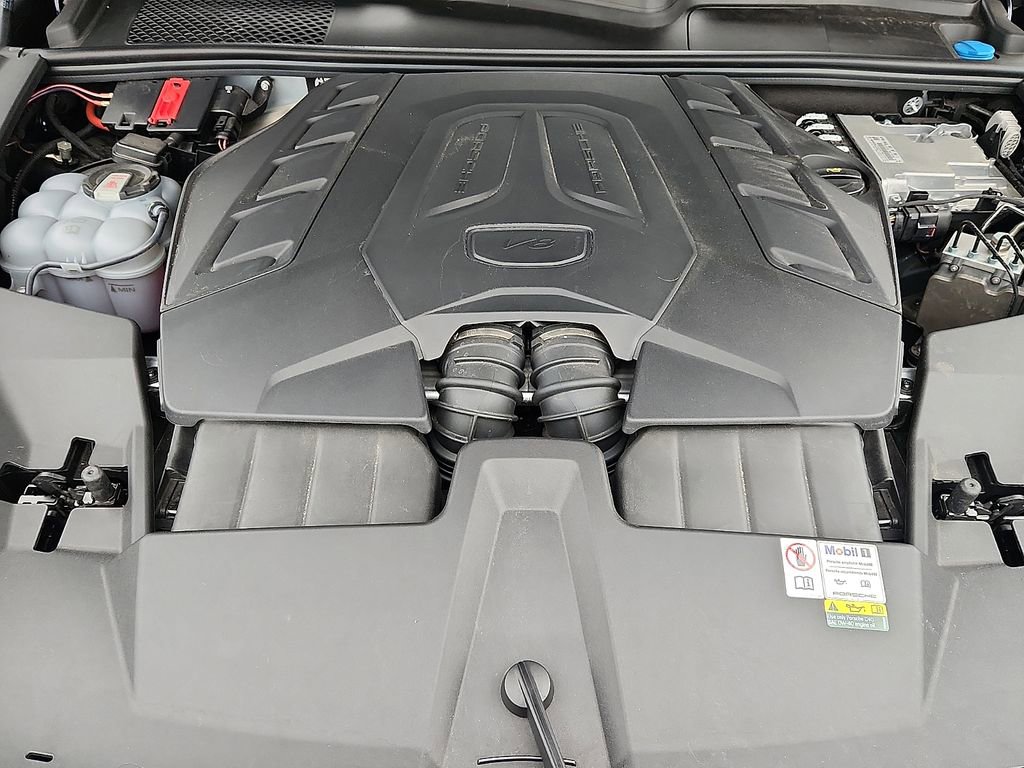 Certified 2024 Porsche Cayenne S image 27