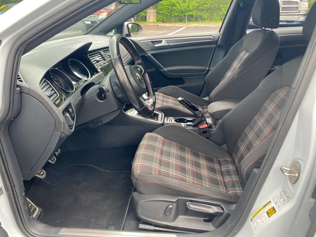 Used 2018 Volkswagen GTI S FWD image 15