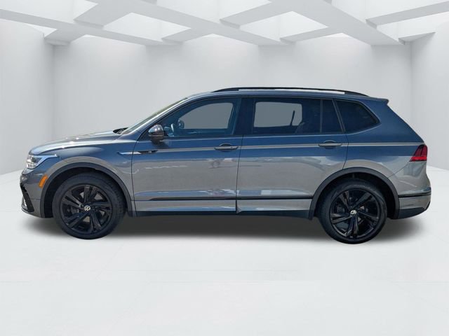 Used 2024 Volkswagen Tiguan SE R-Line image 9