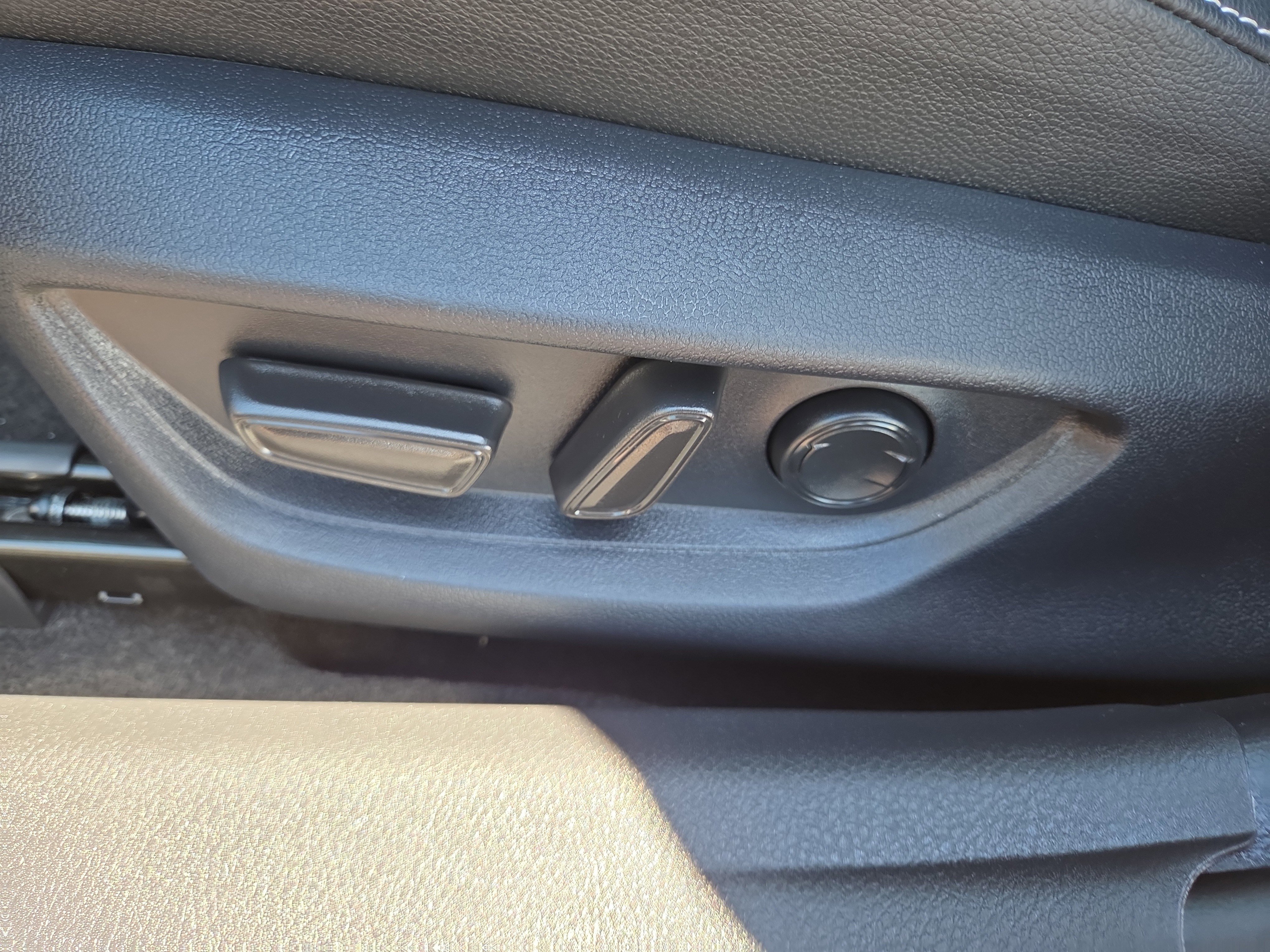 Certified 2026 Toyota Camry SE FWD image 31