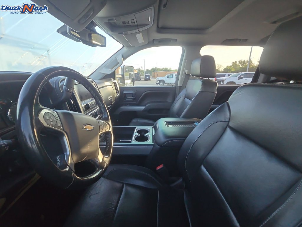 Used 2018 Chevrolet Silverado 2500 LTZ w/ LTZ Plus Package AWD/4WD image 9