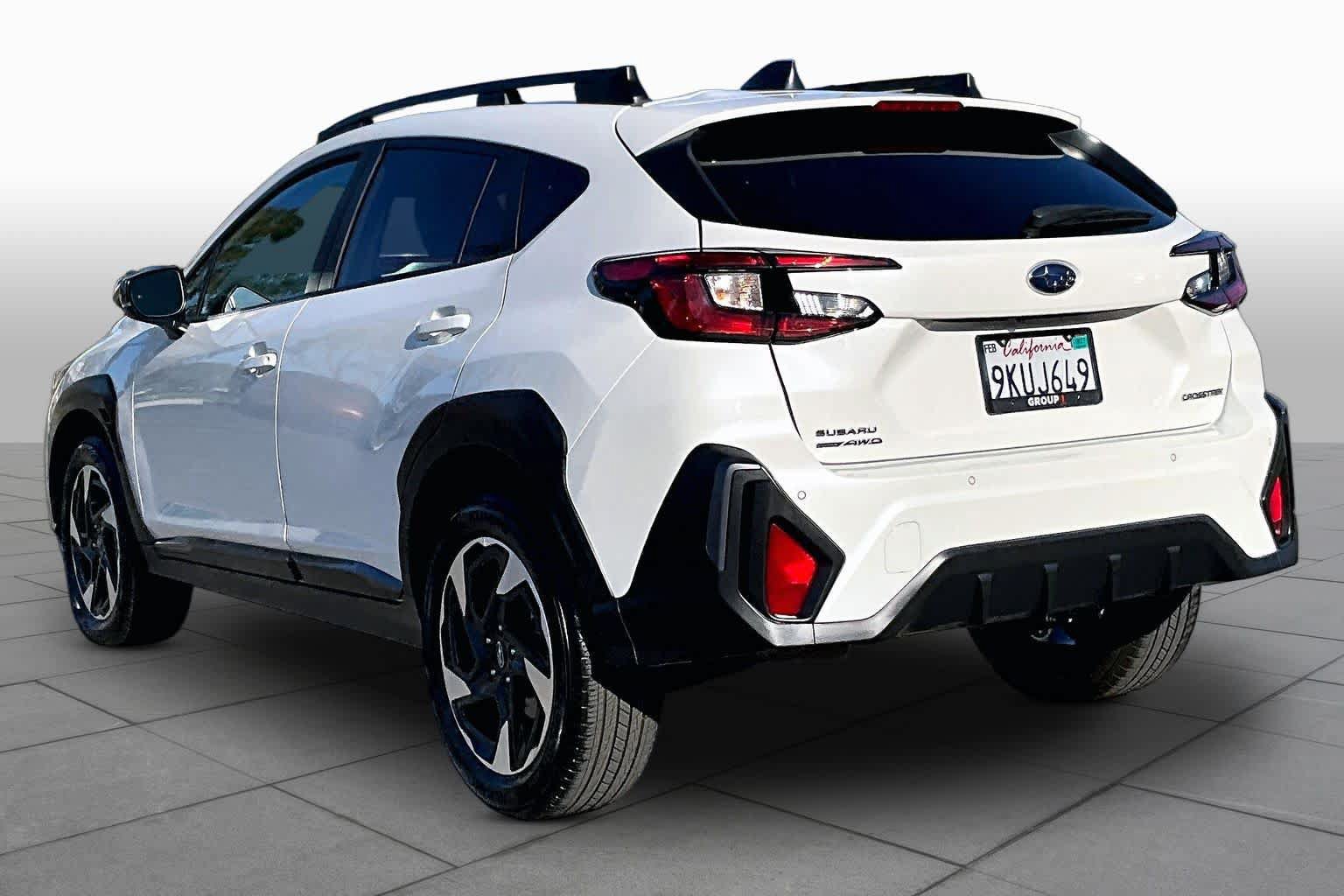 Used 2024 Subaru Crosstrek 2.5i Limited w/ Crosstrek Mirror Package AWD/4WD image 11