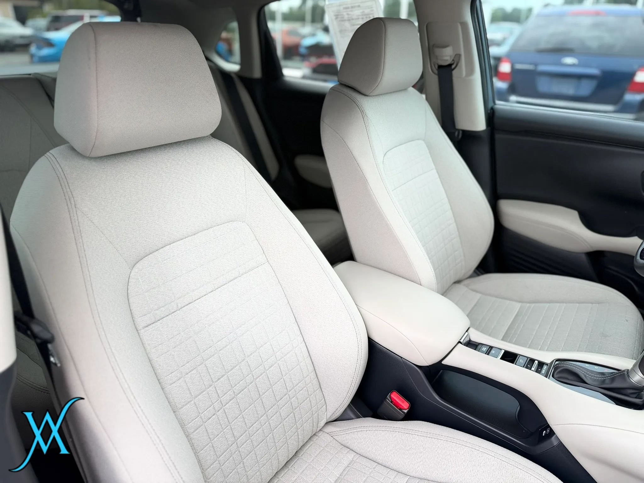 Used 2025 Honda HR-V LX image 24