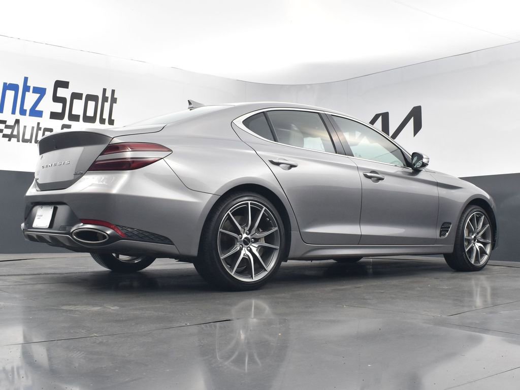 Used 2025 Genesis G70 2.5T image 21